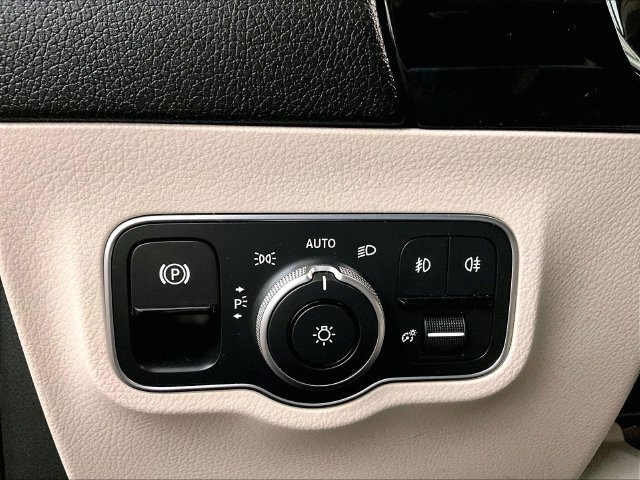 Used 2021 Mercedes-Benz GLA 250 4MATIC image 30
