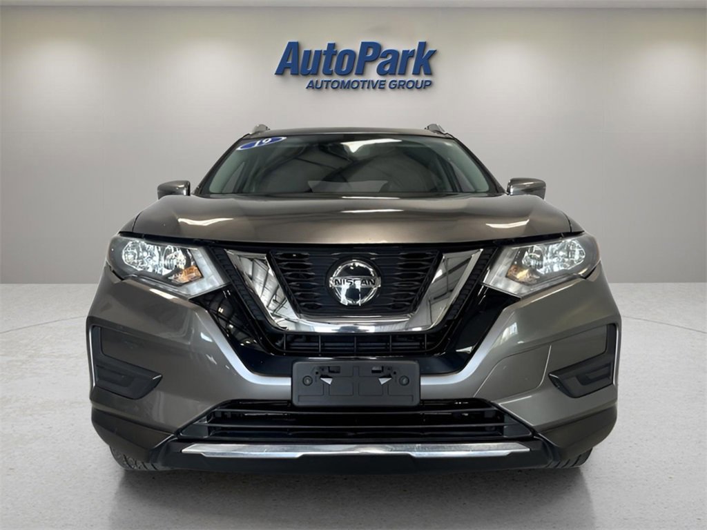 Used 2019 Nissan Rogue SV image 8
