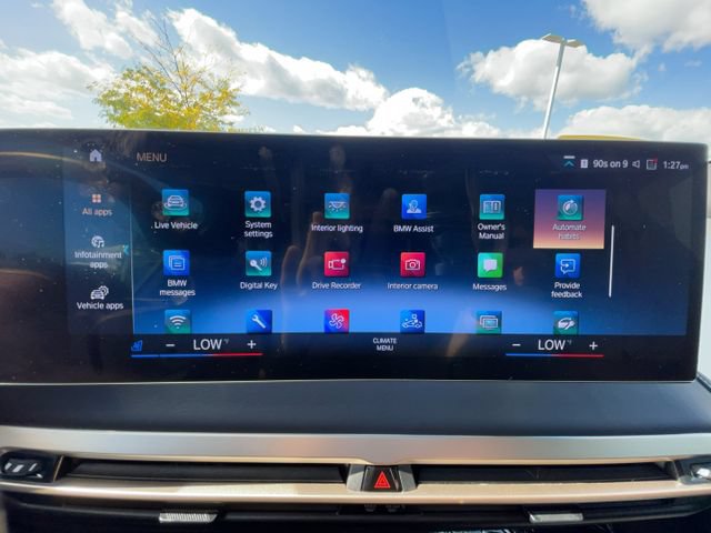 Used 2022 BMW iX xDrive50 w/ Premium Package AWD/4WD image 24