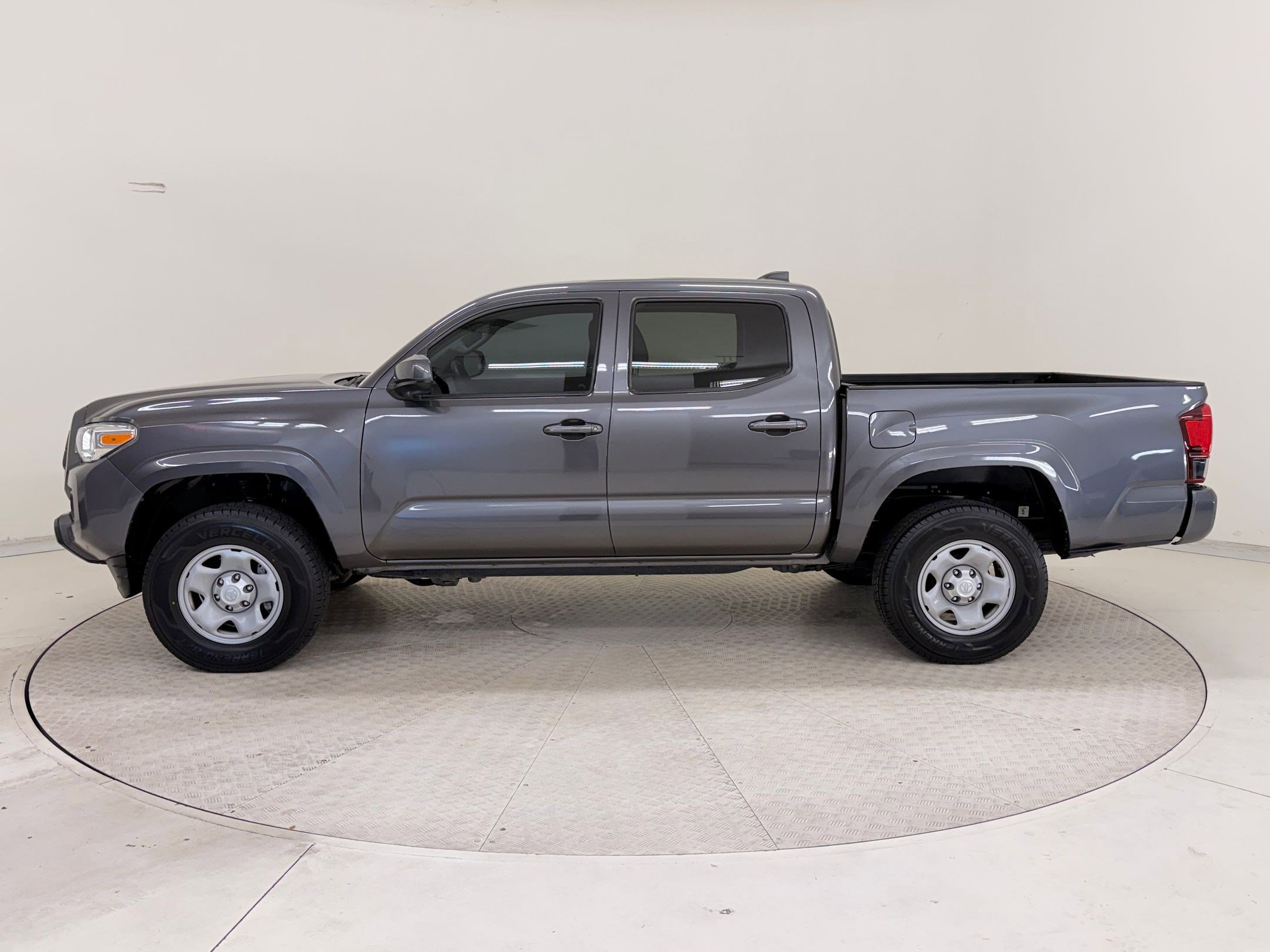 Used 2023 Toyota Tacoma SR image 2
