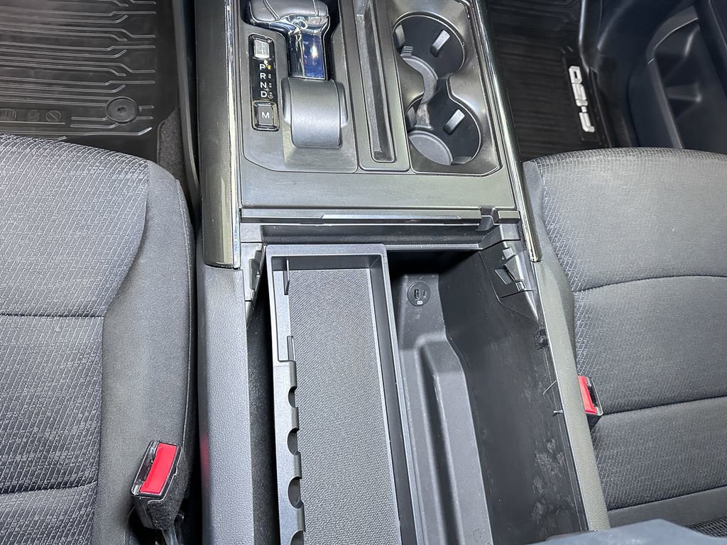 Certified 2022 Ford F150 XLT w/ Equipment Group 302A High image 48