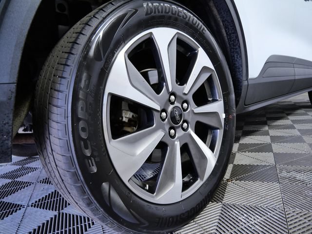 Certified 2025 Ford Escape Platinum AWD/4WD image 9