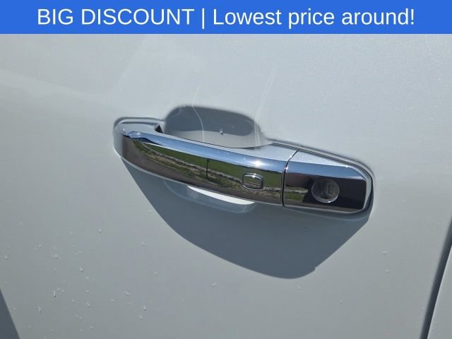 Used 2026 GMC Sierra 2500 SLT w/ SLT Premium Package AWD/4WD image 22