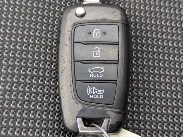 Used 2019 Hyundai Accent SEL FWD image 25