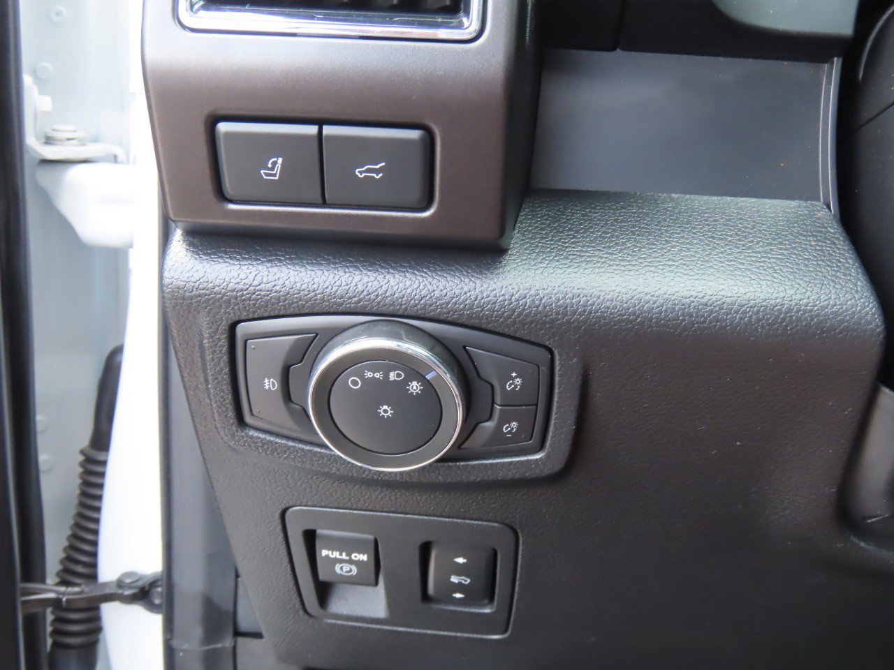 Certified 2021 Ford Expedition Limited RWD image 26