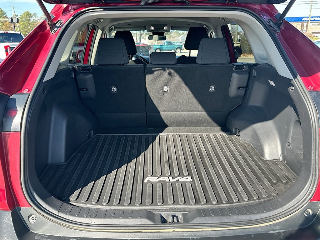 Used 2023 Toyota RAV4 LE image 16