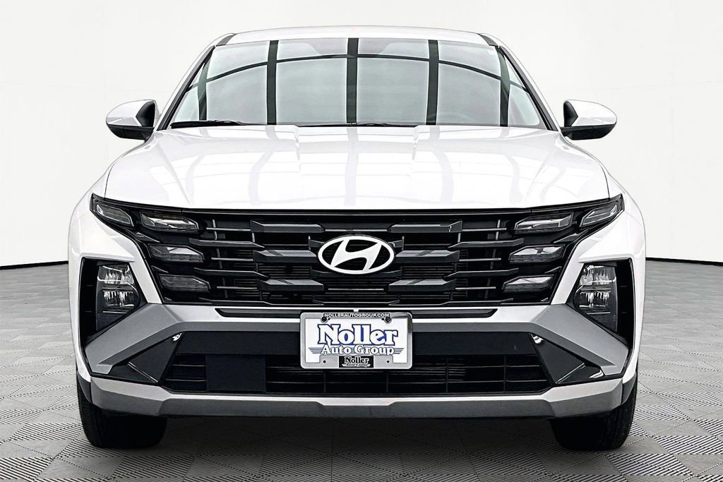 Used 2025 Hyundai Tucson SE FWD image 6