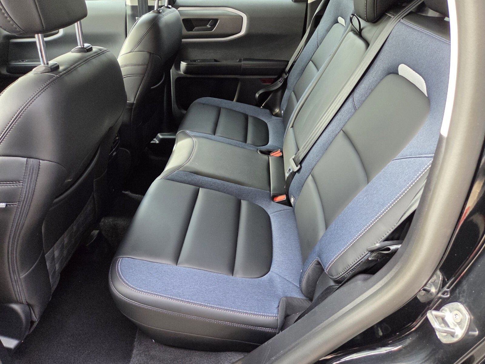 Certified 2025 Ford Bronco Sport Outer Banks w/ Outer Banks Tech Package+ image 11