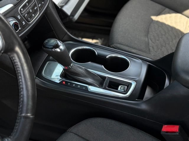 Used 2020 Chevrolet Equinox LT w/ Driver Convenience Package FWD image 20