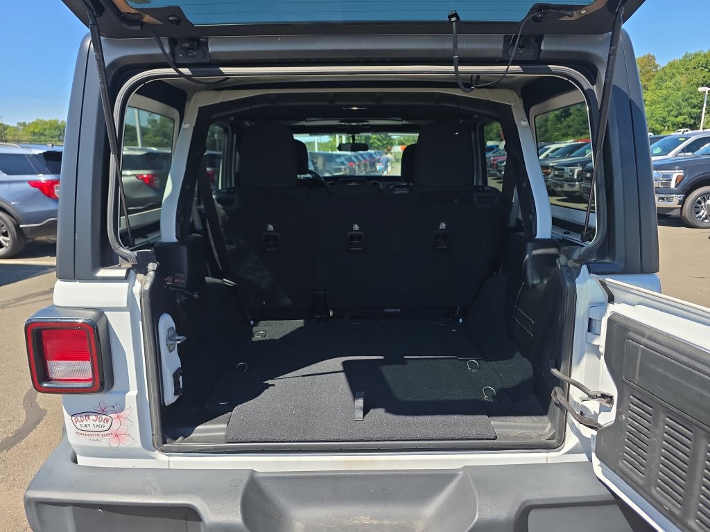 Used 2018 Jeep Wrangler Unlimited Sport S AWD/4WD image 17