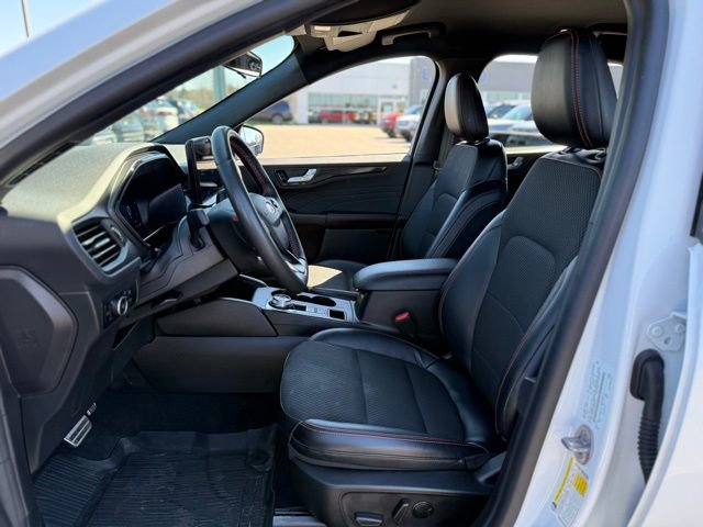 Certified 2023 Ford Escape ST-Line Select w/ Tech Pack #2 AWD/4WD image 14