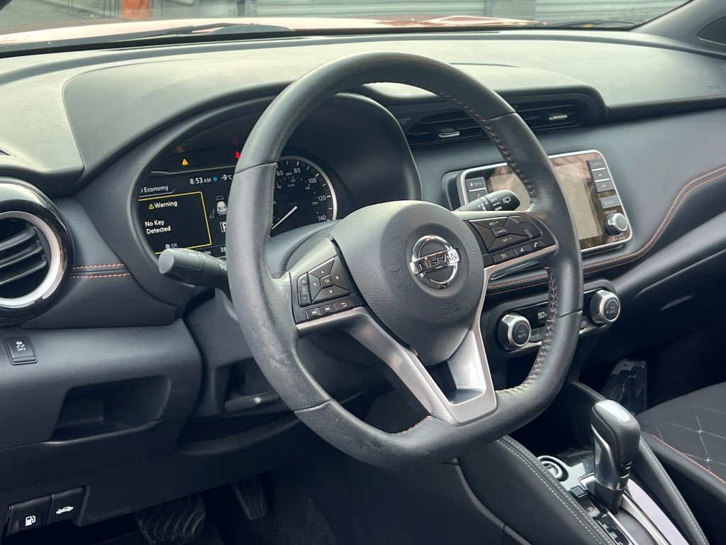 Used 2019 Nissan Kicks SR image 18