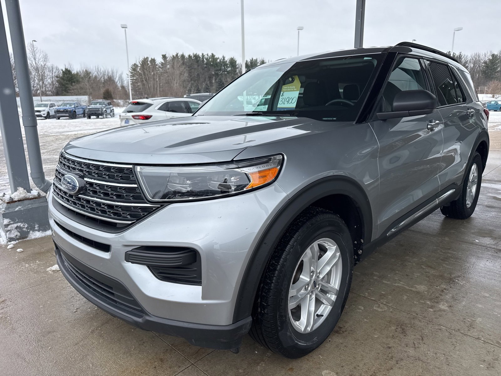 Certified 2023 Ford Explorer XLT w/ Class IV Trailer Tow Package image 10