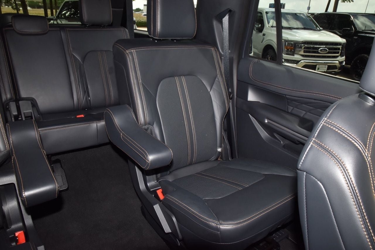 Certified 2024 Ford Expedition Max Platinum AWD/4WD image 22