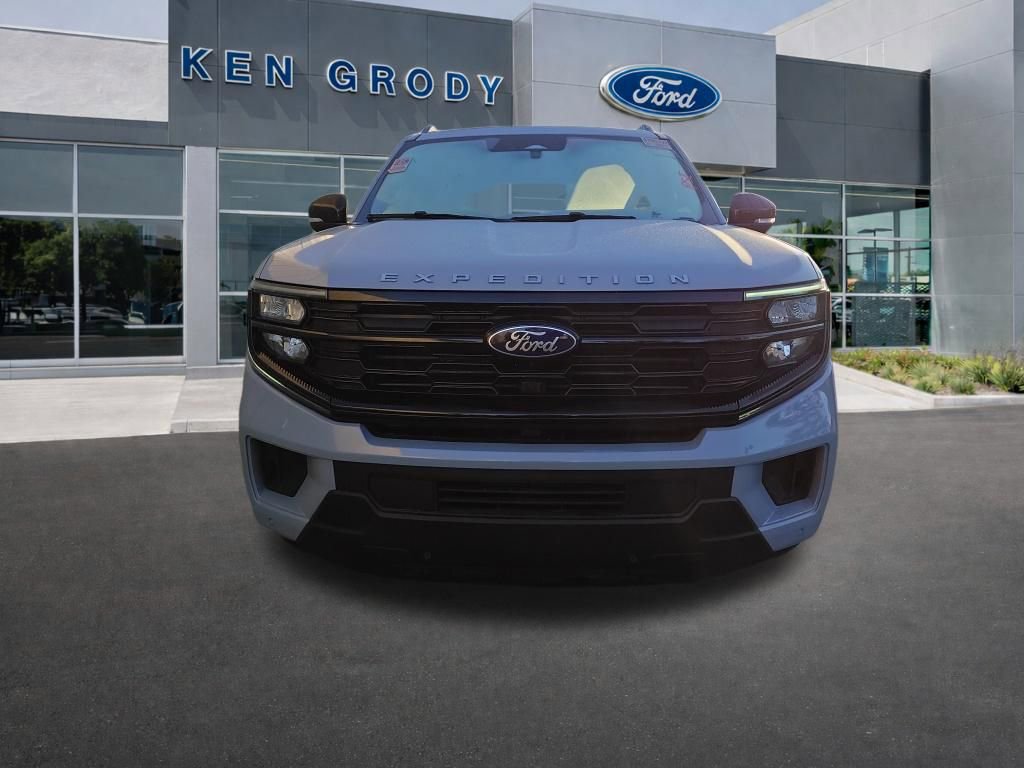 Certified 2025 Ford Expedition Active image 20