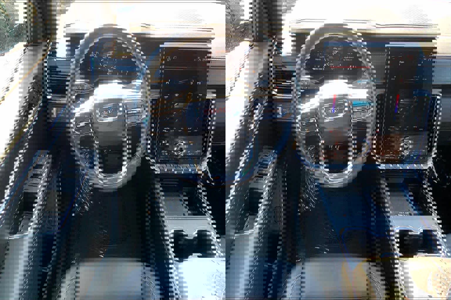 Used 2024 GMC Acadia Elevation image 8