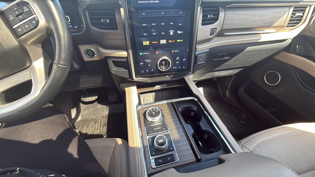 Certified 2022 Ford Expedition Max Limited AWD/4WD image 24