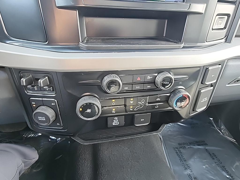 Certified 2025 Ford F350 XLT image 26