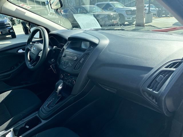 Certified 2018 Ford Focus SE image 27