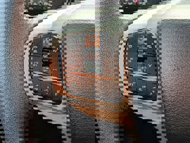 Certified 2023 Ford Explorer Limited w/ Hybrid Equipment Group 310A image 20