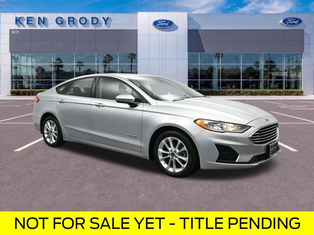 Certified 2019 Ford Fusion SE