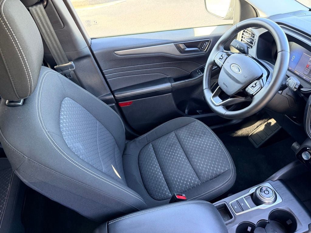 Certified 2023 Ford Escape Active w/ Tech Pack #1 FWD image 14