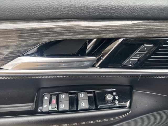 Used 2022 Jeep Wagoneer Series III AWD/4WD image 12