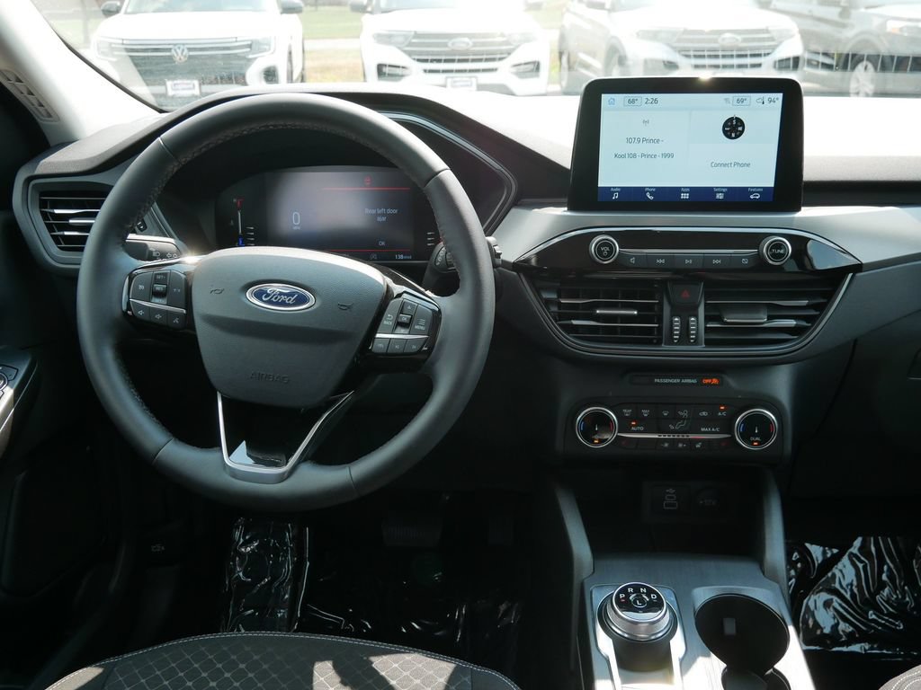 Certified 2024 Ford Escape Active AWD/4WD image 15