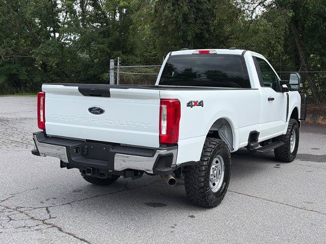 Certified 2025 Ford F250 XL w/ XL Chrome Package AWD/4WD image 3
