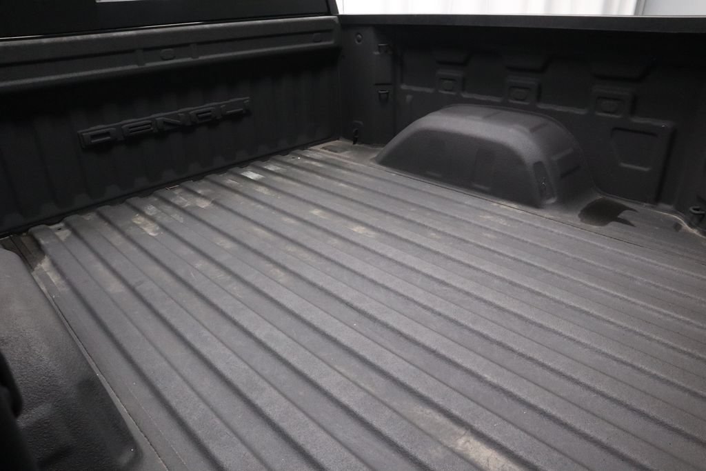 Used 2022 GMC Sierra 1500 Denali w/ Technology Package AWD/4WD image 19