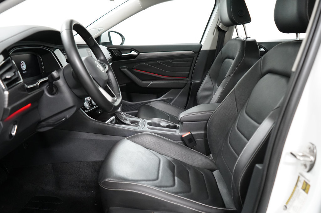 Used 2023 Volkswagen Jetta SEL FWD image 14
