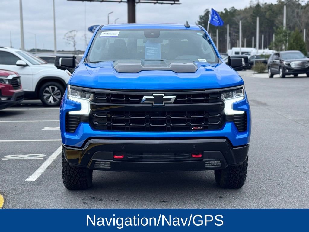 Used 2025 Chevrolet Silverado 1500 LT Trail Boss w/ Convenience Package II image 2