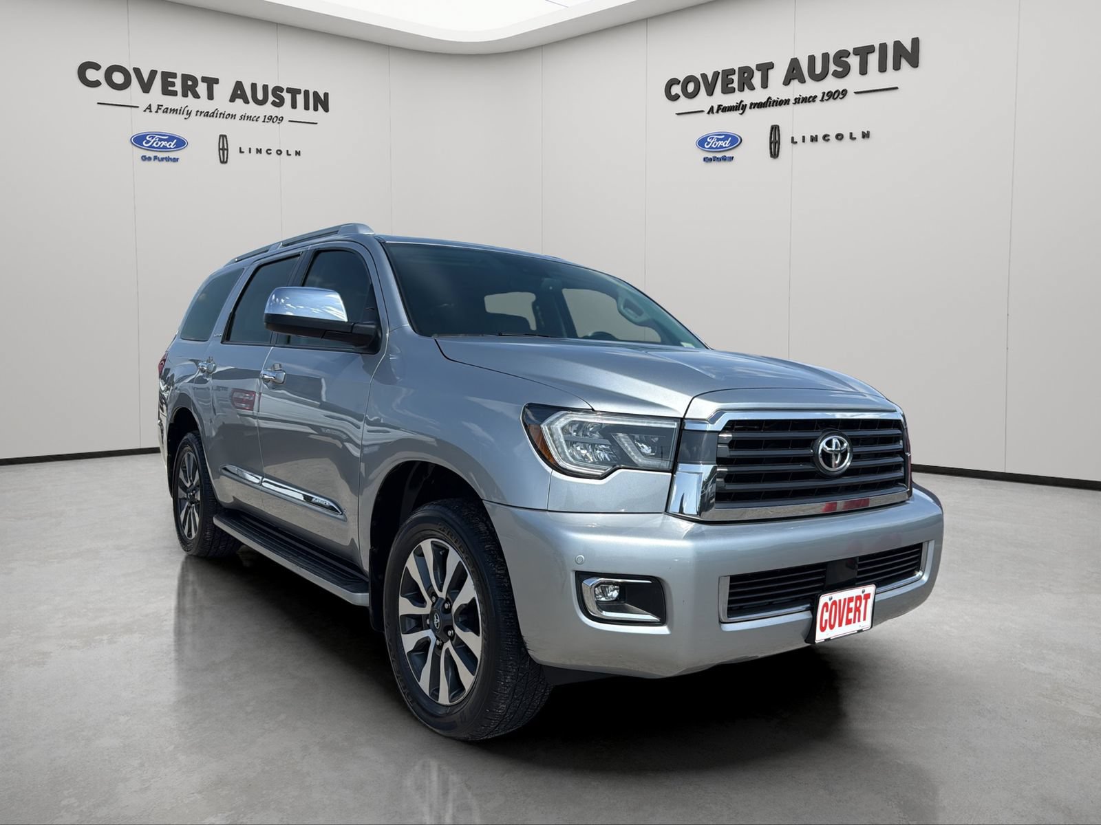 Used 2021 Toyota Sequoia Limited w/ Safety & Convenience Package AWD/4WD image 8