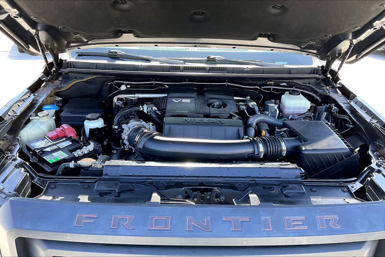 Used 2022 Nissan Frontier S w/ Technology Package RWD image 9