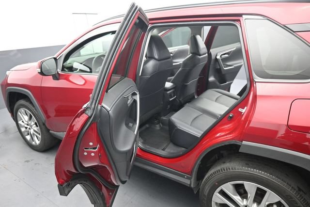 Used 2024 Toyota RAV4 Limited FWD image 17