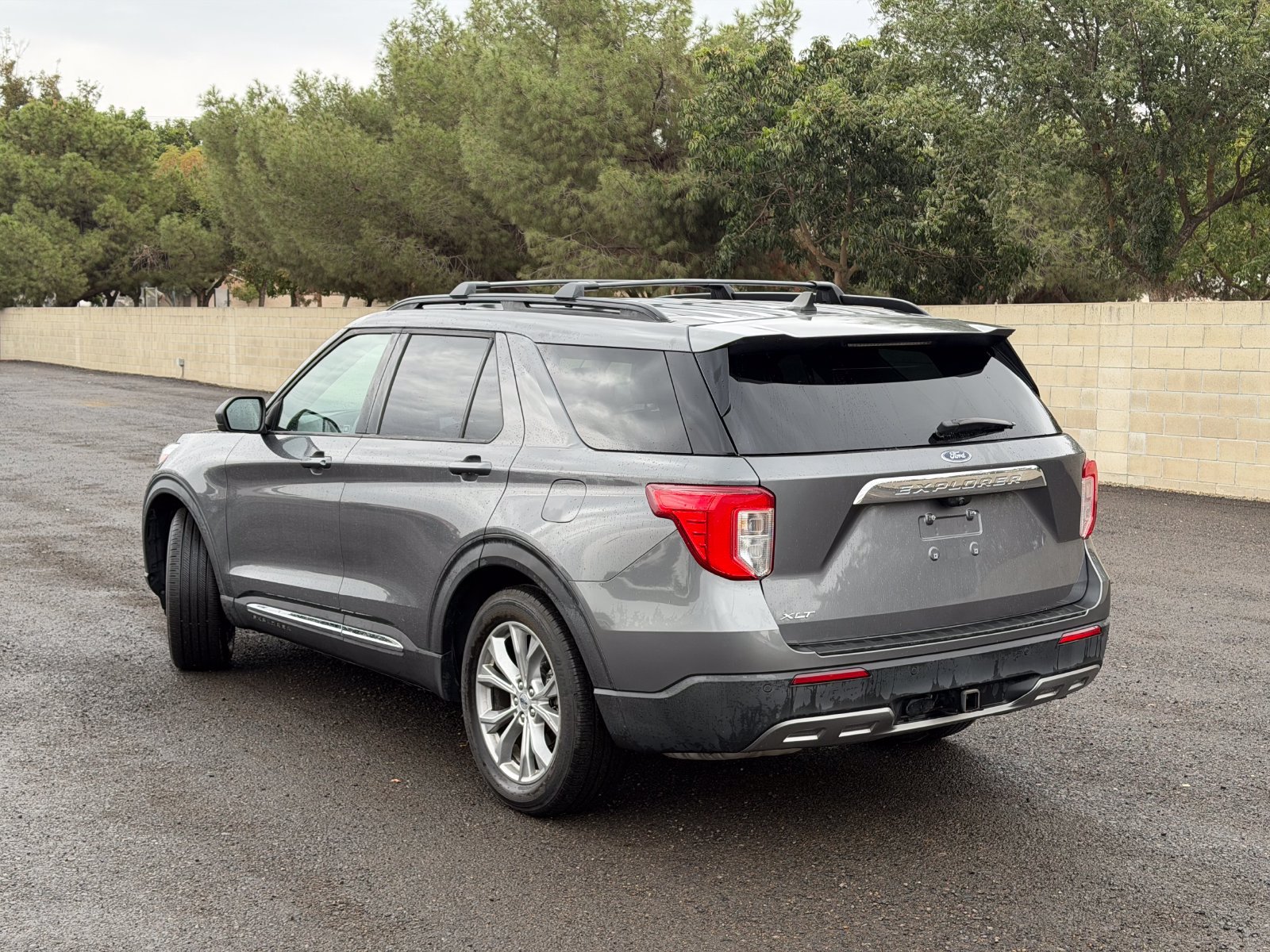 Certified 2021 Ford Explorer XLT w/ Equipment Group 202A RWD image 11