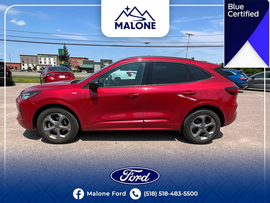 Certified 2023 Ford Escape ST-Line w/ Tech Pack #1 AWD/4WD image 3