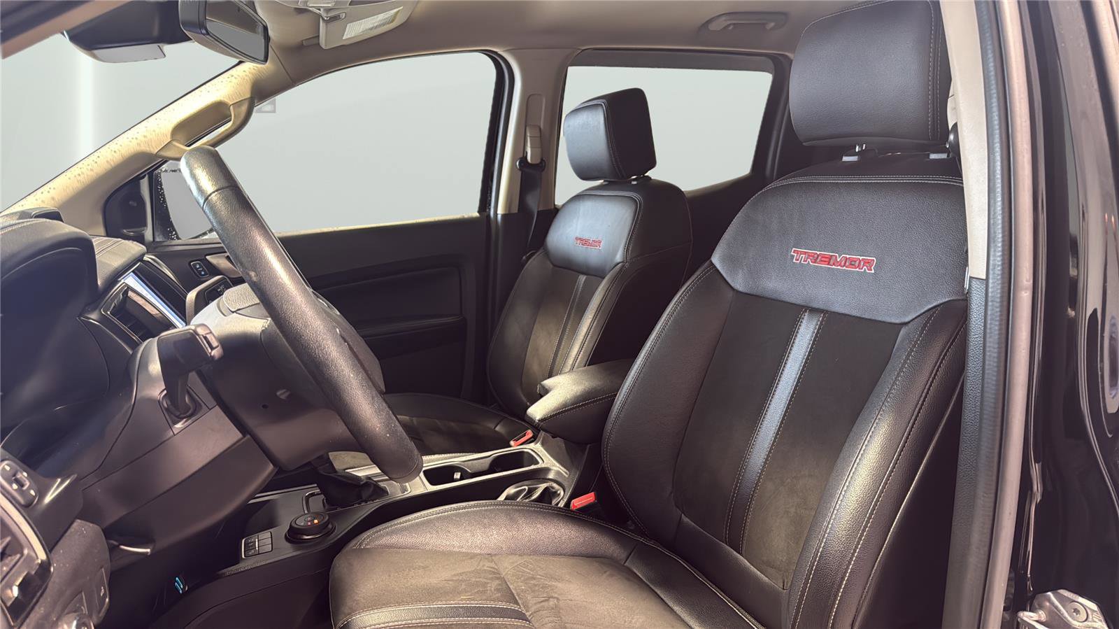 Certified 2023 Ford Ranger Lariat w/ Tremor Off-Road Package image 13