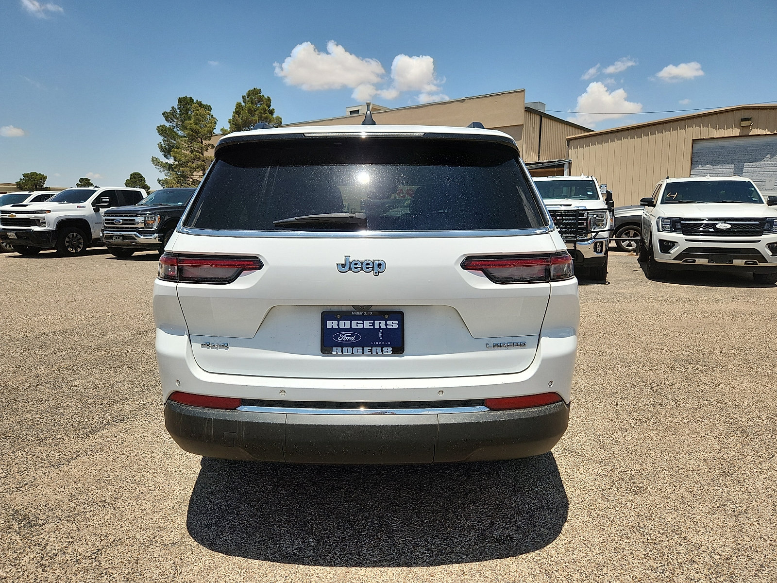 Used 2024 Jeep Grand Cherokee L Laredo AWD/4WD image 6