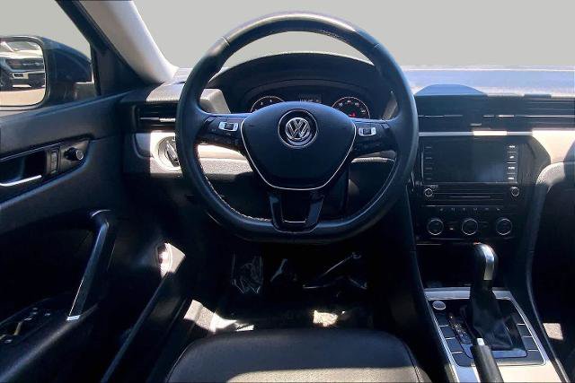 Used 2022 Volkswagen Passat 2.0T SE FWD image 6