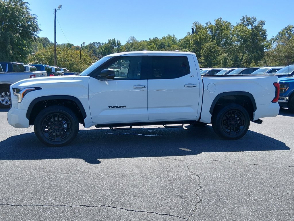 Used 2024 Toyota Tundra SR5 w/ SR5 Premium Package AWD/4WD image 7