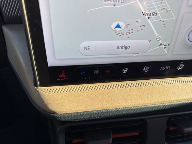 Certified 2025 Ford Maverick Lariat w/ 4K Tow Package image 27