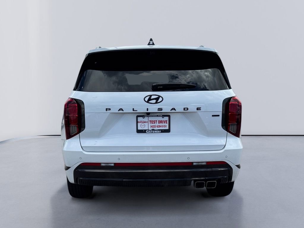 Used 2024 Hyundai Palisade Calligraphy image 4