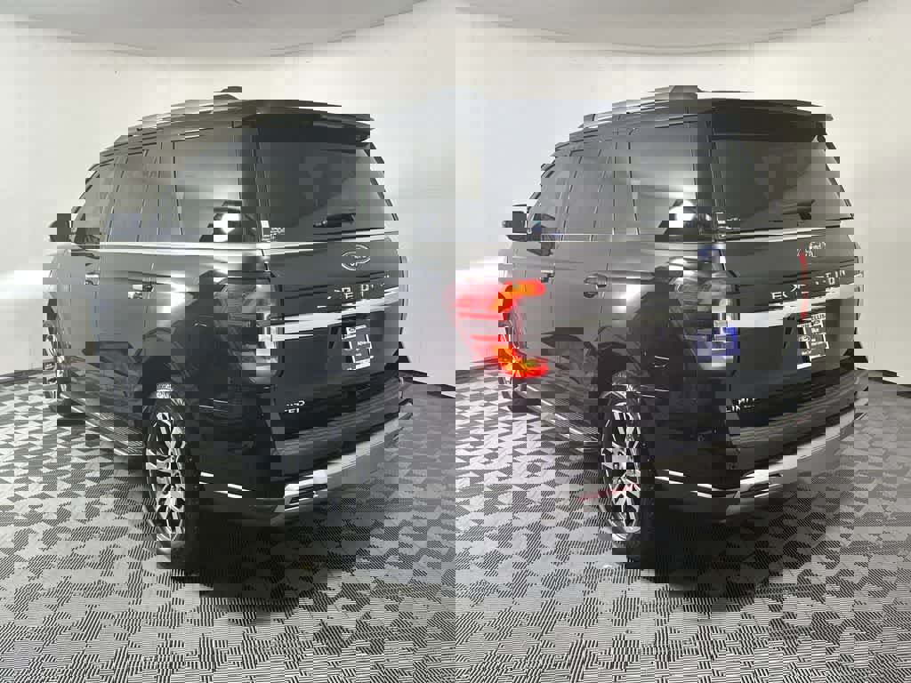 Certified 2023 Ford Expedition Limited image 5
