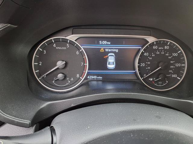 Used 2025 Nissan Altima 2.5 SV FWD image 10