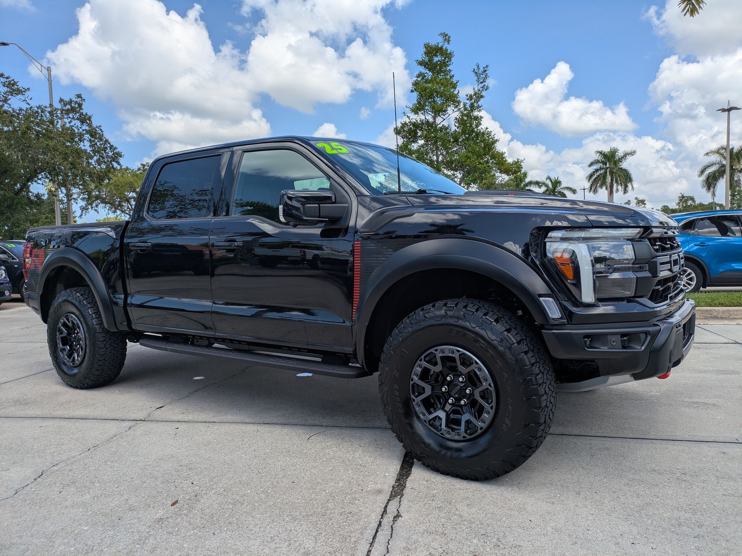 Certified 2025 Ford F150 Raptor w/ Equipment Group 803A Raptor R AWD/4WD image 2
