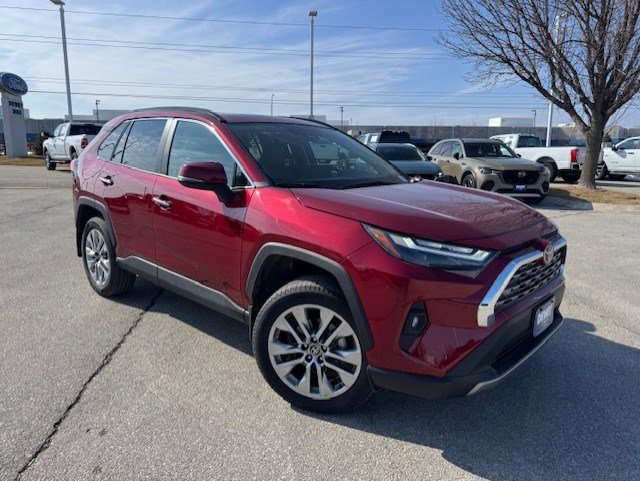 Used 2025 Toyota RAV4 Limited w/ Weather Package image 7