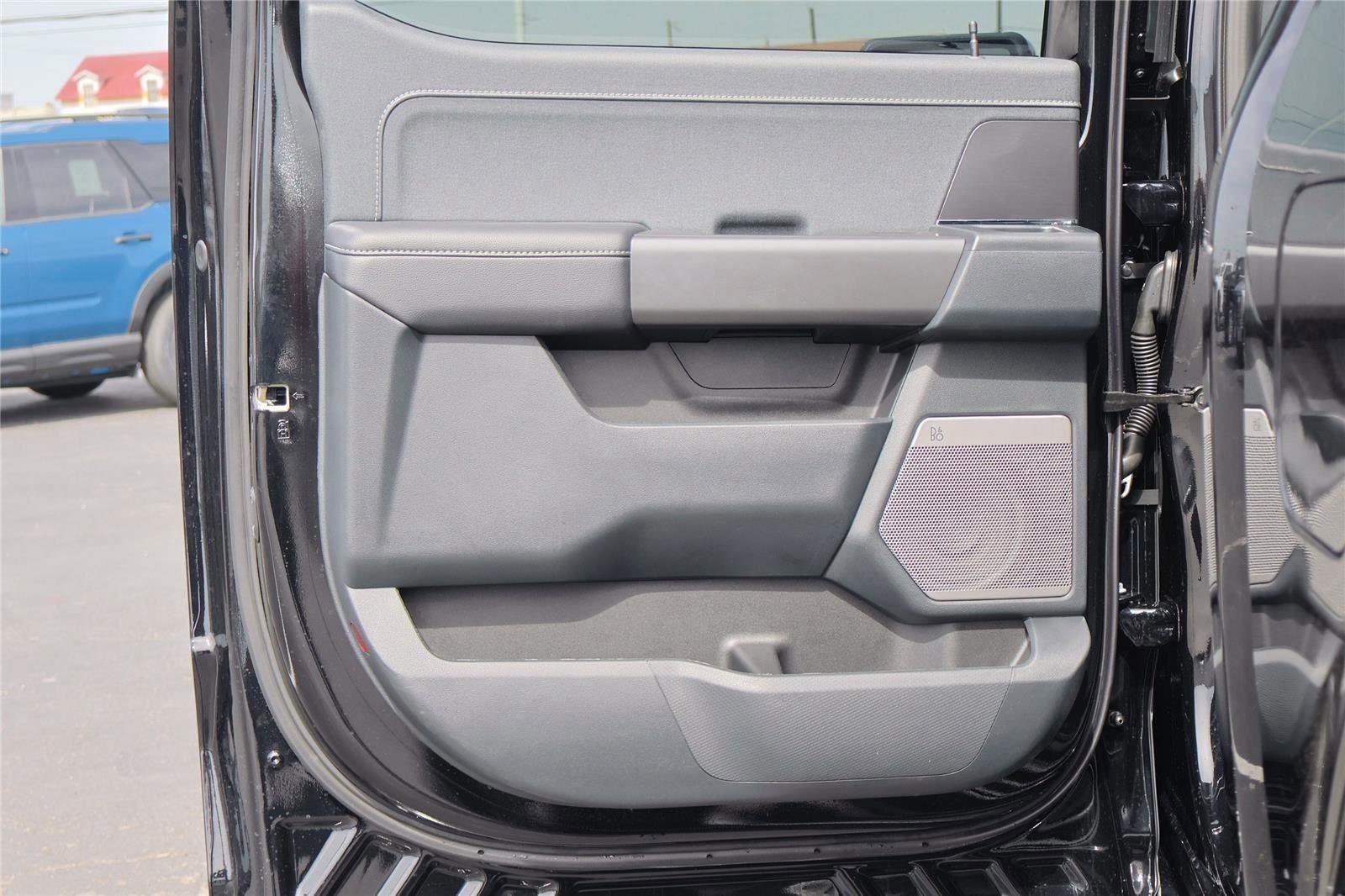 Certified 2025 Ford F150 Lariat w/ Equipment Group 501A Mid image 22