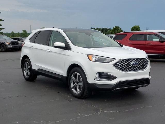 Certified 2024 Ford Edge SEL w/ Convenience Package AWD/4WD image 2