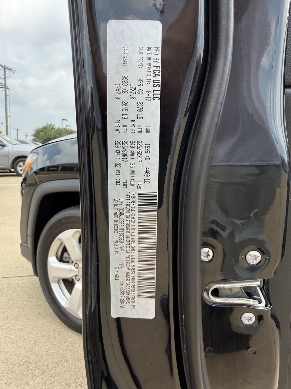 Used 2018 Jeep Compass Latitude w/ Popular Equipment Group FWD image 30